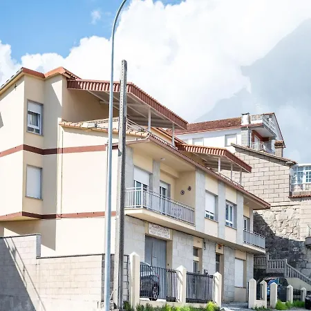 Simplistic Holiday Home In Combarro With Seaviews *