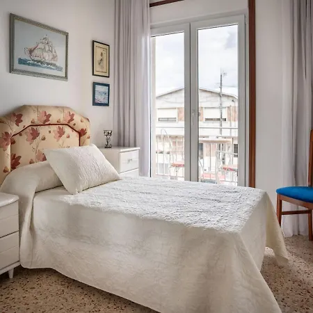 Simplistic Holiday Home In Combarro With Seaviews * Combarro