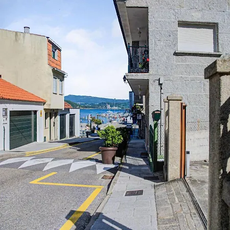 Hébergement de vacances Simplistic Holiday Home In Combarro With Seaviews